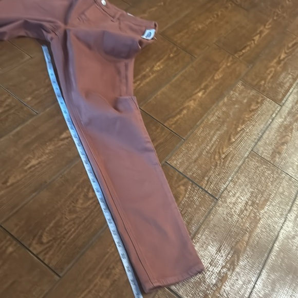 Old Navy Rockstar Super Skinny Mid-Rise Jeans - Picture 5 of 8